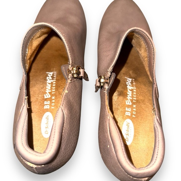 Dr Scholls Be Energized Foam Technology Taupe Gray Heeled Slip On Booties Sz 8 - Picture 7 of 16